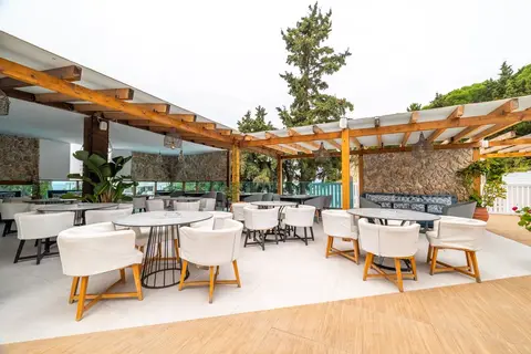 Bamboo Suites in Ιαλυσός — foto 4