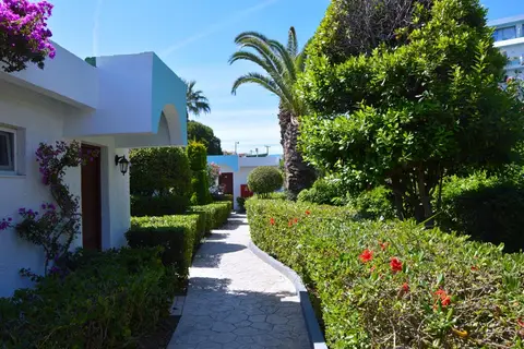 Hotel Blue Horizon Beach Resort in Ιαλυσός — foto 4