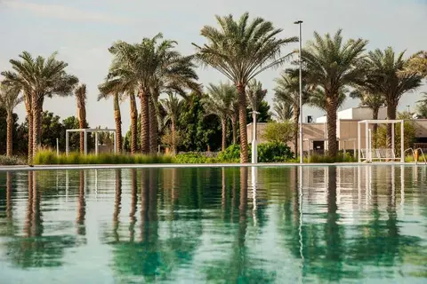 Erth Abu Dhabi in المُزُون — foto 2