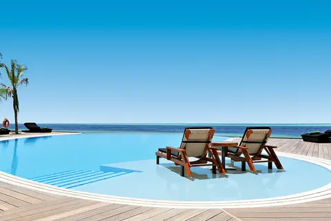 Komandoo Island Resort & Spa in ނައިފަރު — foto 8
