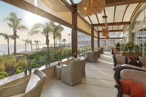 Alexander The Great Beach Hotel in Paphos — foto 21
