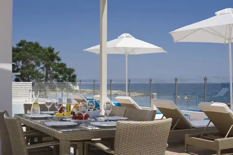 Althea Kalamies Luxury Villas in Παραλίμνι — foto 15