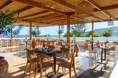 Costa Lindia Beach in Λάρδος