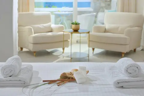 Nissaki Boutique Hotel in Πλατύς Γιαλός — foto 14