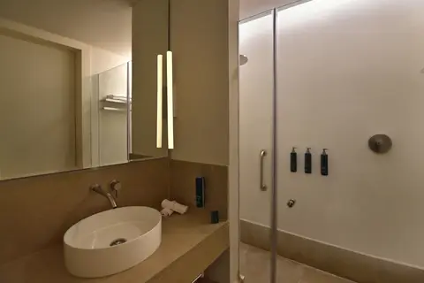 Doubletree By Hilton Ben Guerir Hotel & Residences in Ben Guerir, foto 14