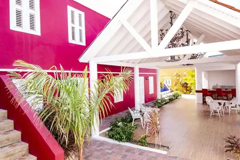 Bario Hotel in Willemstad — foto 3