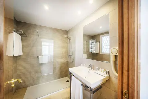 Obal Hotel Marbella in Marbella — foto 11