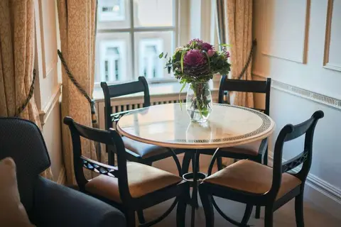 44 Curzon Street by Mansley Apartments in Londen, foto 8