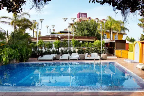 The Cook Book Gastro Boutique Hotel & SPA in La Línea de la Concepción — foto 11
