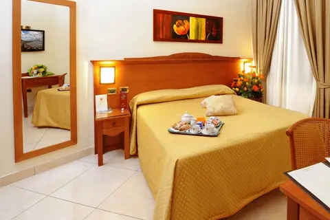 Buono Hotel in Napels — foto 3