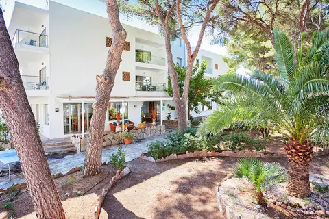 Petit Garden Hotel by Flacalco in Cala Ratjada — foto 21