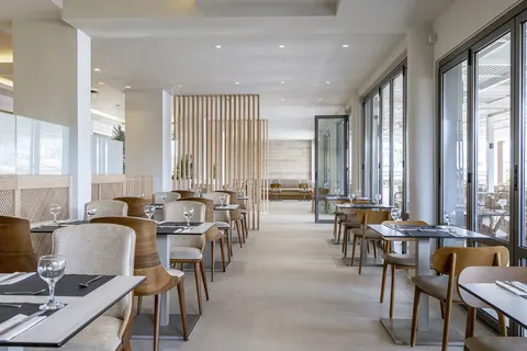 Apollon Hotel in Lambi — foto 7