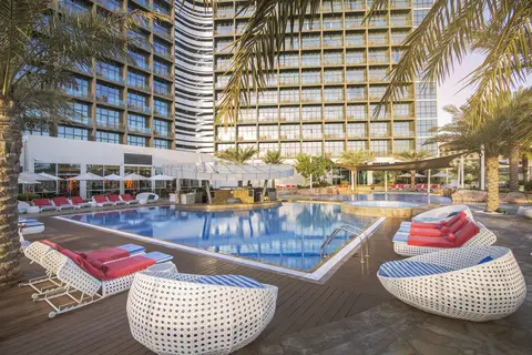 Yas Plaza Marina in جزيرة ياس — foto 2