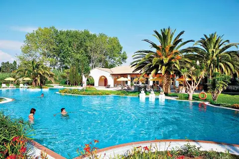 St. George's Bay Country Club & Spa in Αχαράβη