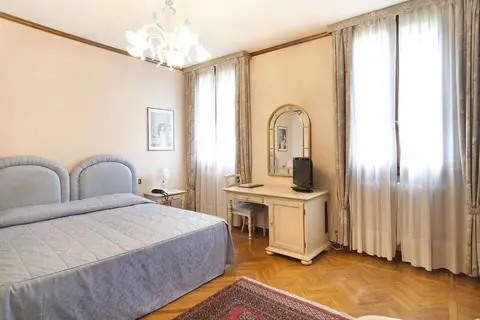 Park Villa Giustinian in Mirano