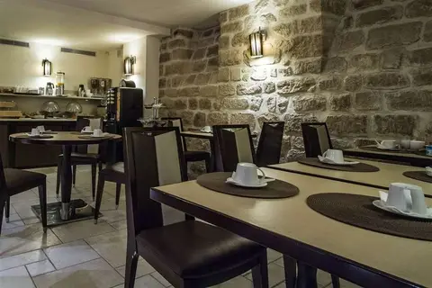 Andre Latin in Parijs, foto 17