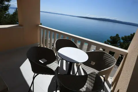 Aparthotel Milenij in Baska Voda — foto 16