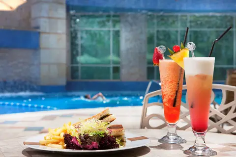 Swissôtel Al Murooj Dubai in Dubai — foto 12
