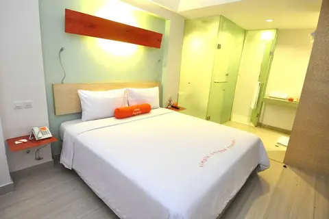 Harris Hotel & Residences Riverview Kuta in Kuta, Badung, Bali — foto 2