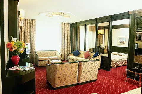 Istanbul Royal Hotel in Fatih — foto 11