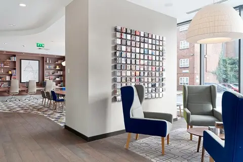 Hampton by Hilton London Waterloo in Londen — foto 6