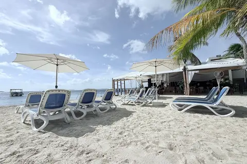 Eden Beach Resort Bonaire in Kralendijk — foto 29