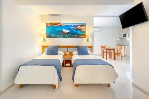 Apartamentos Vibra Calima in Sant Antoni de Portmany — foto 4
