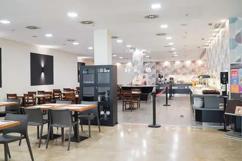 Vertice Sevilla in Sevilla — foto 6