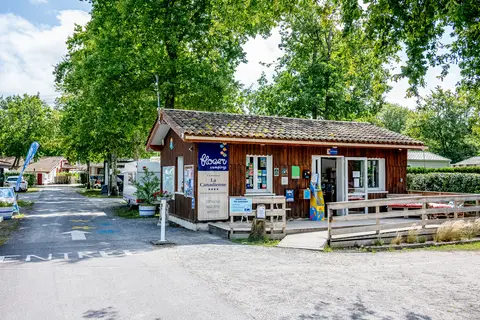 Flower Camping La Canadienne in Arès — foto 18