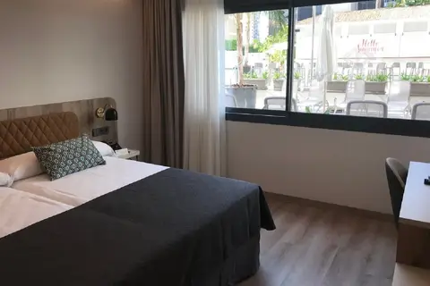 Presidente Hotel in Benidorm — foto 10