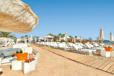 Ushuaïa Ibiza Beach Hotel & The Unexpected Ibiza Hotel in Sant Jordi de ses Salines — foto 9