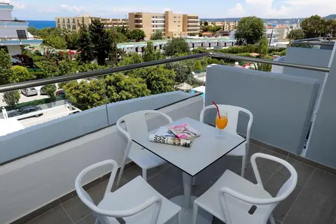 TIME TO SMILE Osiris Apartments in Ιαλυσός — foto 7