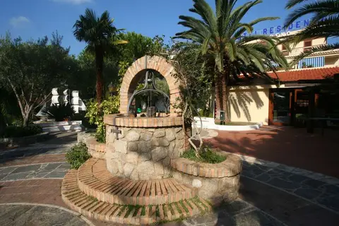 Hotel Tirreno in Tropea — foto 19