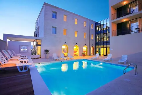 Hotel Lipa in Postira