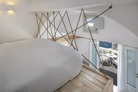 Athina Luxury Suites in Φηρά Θήρας — foto 4
