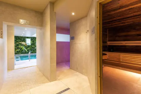Best Western Coeur de Cassis & Spa in Cassis — foto 11