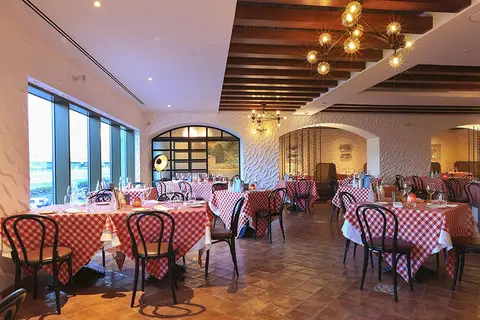 Metropolitan Hotel Dubai in Dubai — foto 7