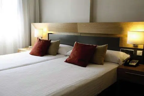 Hotel Guadalmedina in Málaga — foto 22