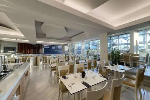 Palace Hotel in Δήμος Γλυφάδας — foto 27