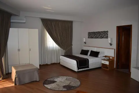 Hotel Arvi in Durres — foto 10