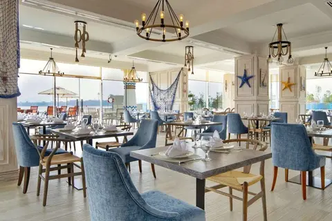 Royal Central Palm Jumeirah in Dubai — foto 9