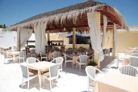 Hotel Nesrine in منارة الحمامات — foto 3