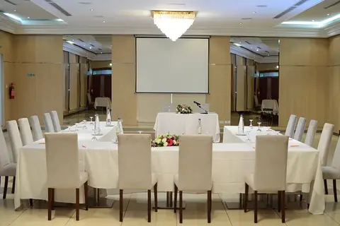 Sun Hall Hotel in Larnaca — foto 6