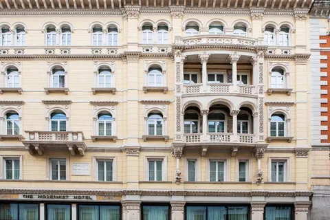 The Modernist foto 1