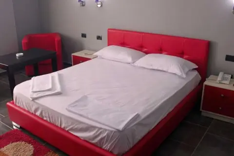Aurelis Hotel in Tirana — foto 12