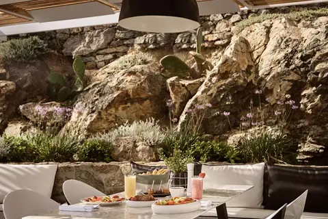 Semeli Coast Mykonos Curio Collection by Hilton in Τούρλος — foto 19