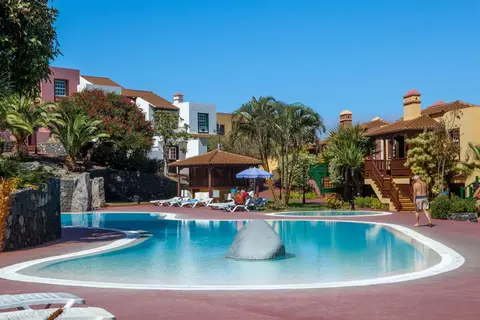 Apartamentos Oasis San Antonio in Breña Baja