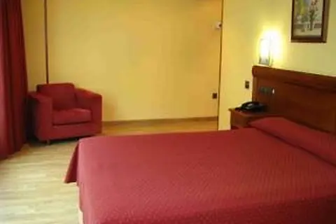 Hotel Cruz de la Victoria in Siero — foto 19