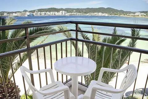 Hotel Vibra San Remo in Sant Josep de sa Talaia — foto 16