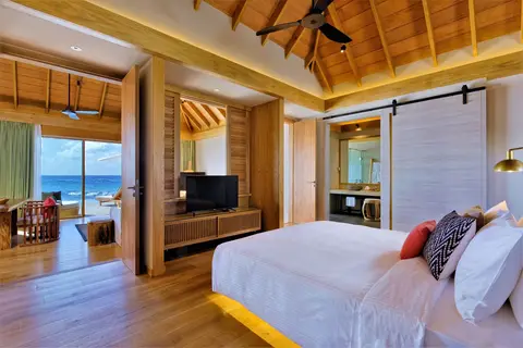 Emerald Faarufushi Resort & Spa in Rah Gili Maldives — foto 12